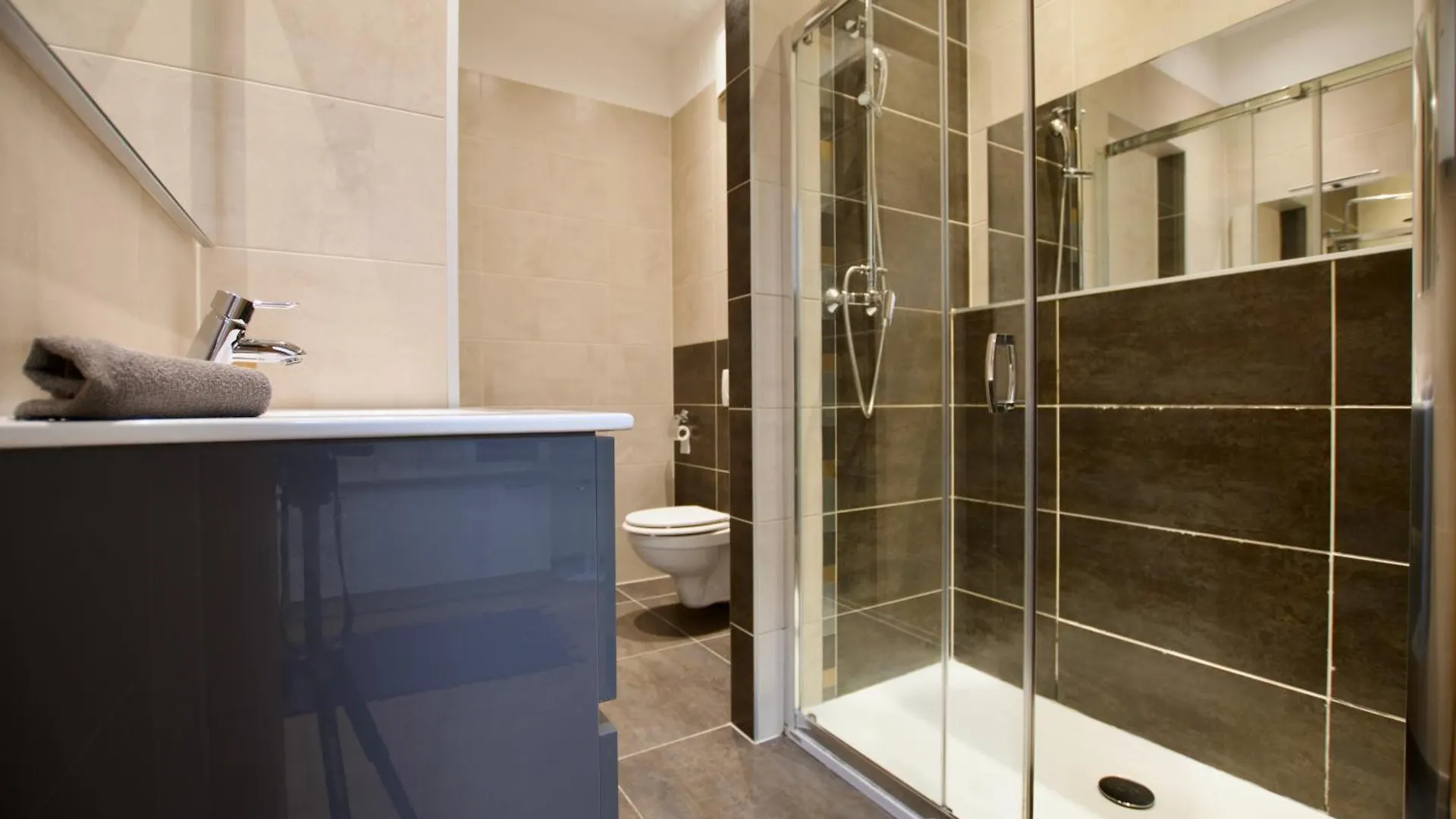 Premium Apartment By Hi5 - Vitkovics Suite Budapest