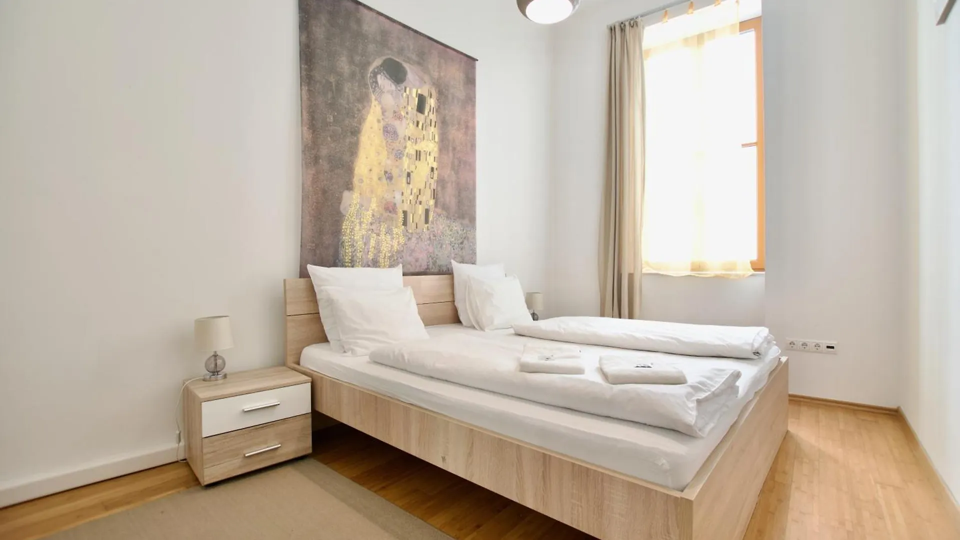 Premium Apartment By Hi5 - Vitkovics Suite Budapest
