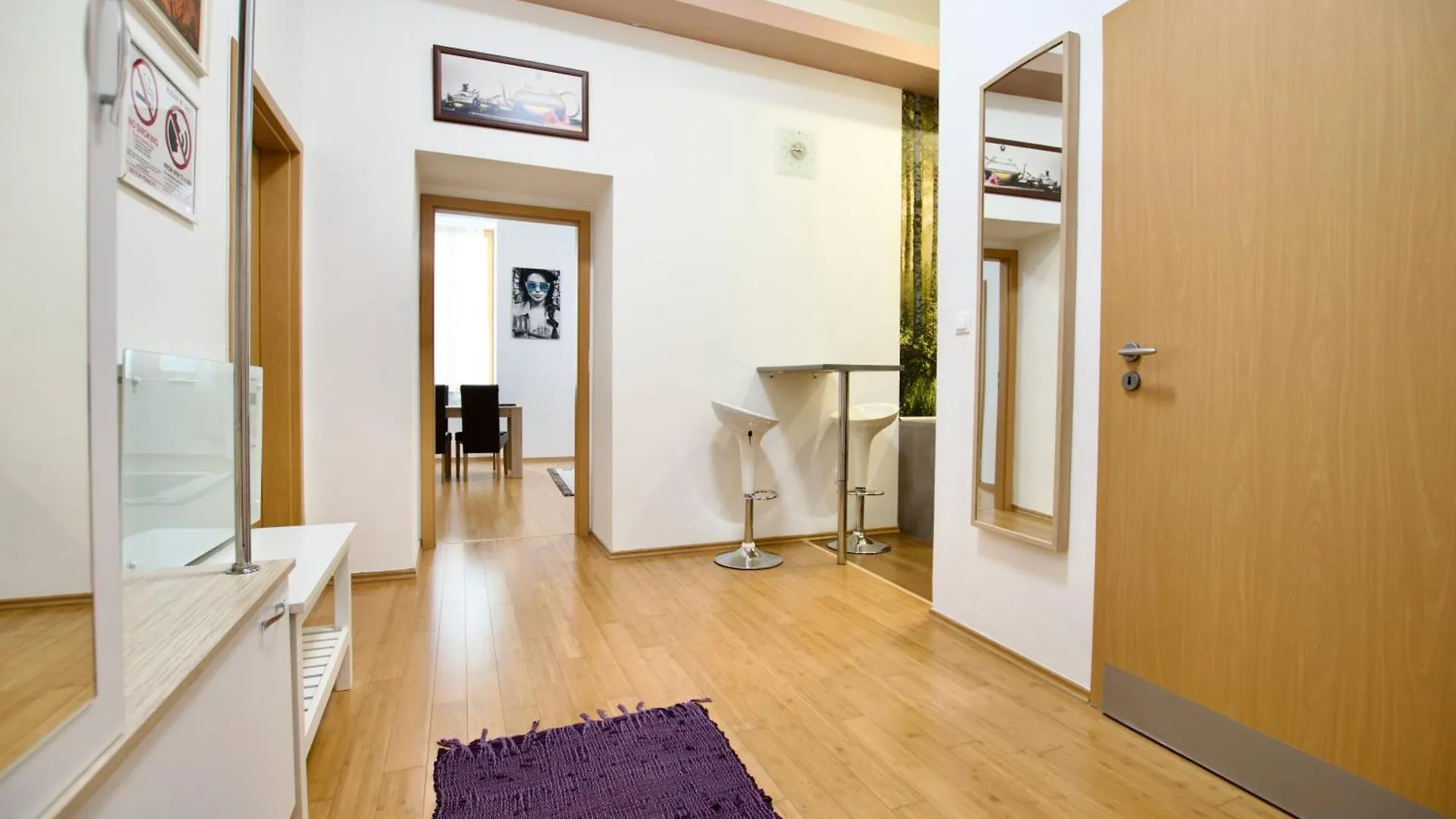 Premium Apartment By Hi5 - Vitkovics Suite Budapest Ungheria